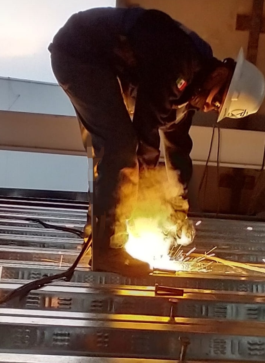 Instalacion de pernos Nelson en losa acero